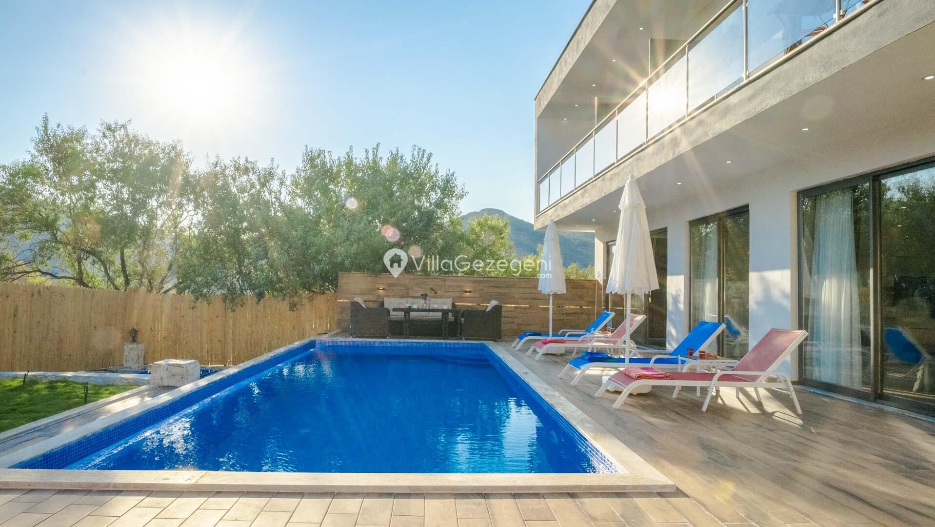 Villa Palas — 4