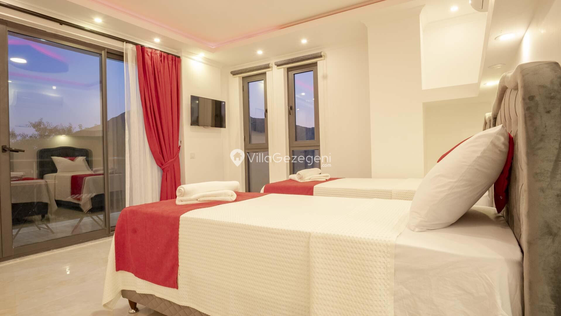 Villa Palas — 36