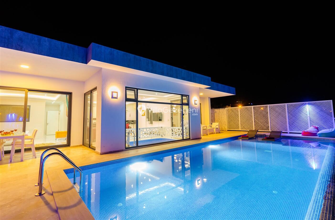Villa Nur — 35