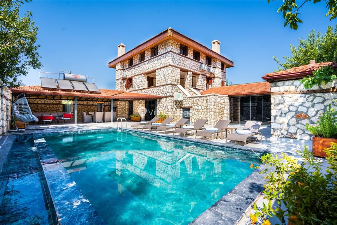Villa Şah Bezirgan — 1