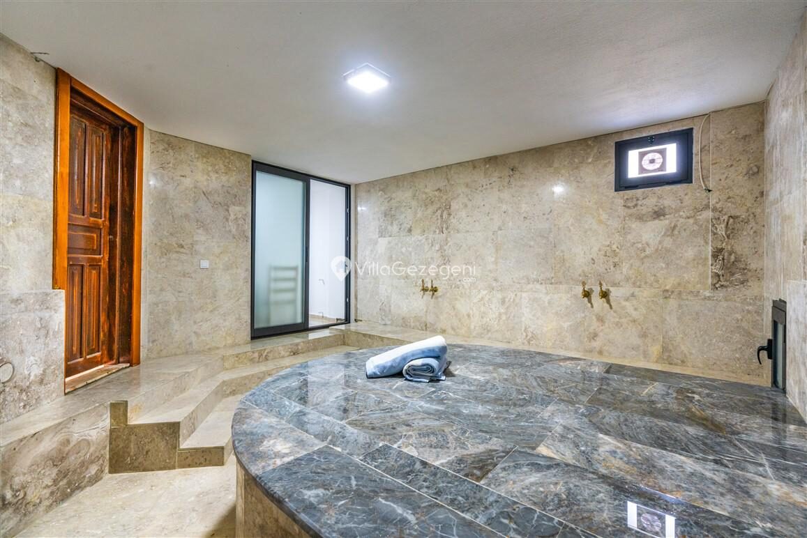 Villa Şah Bezirgan — 44