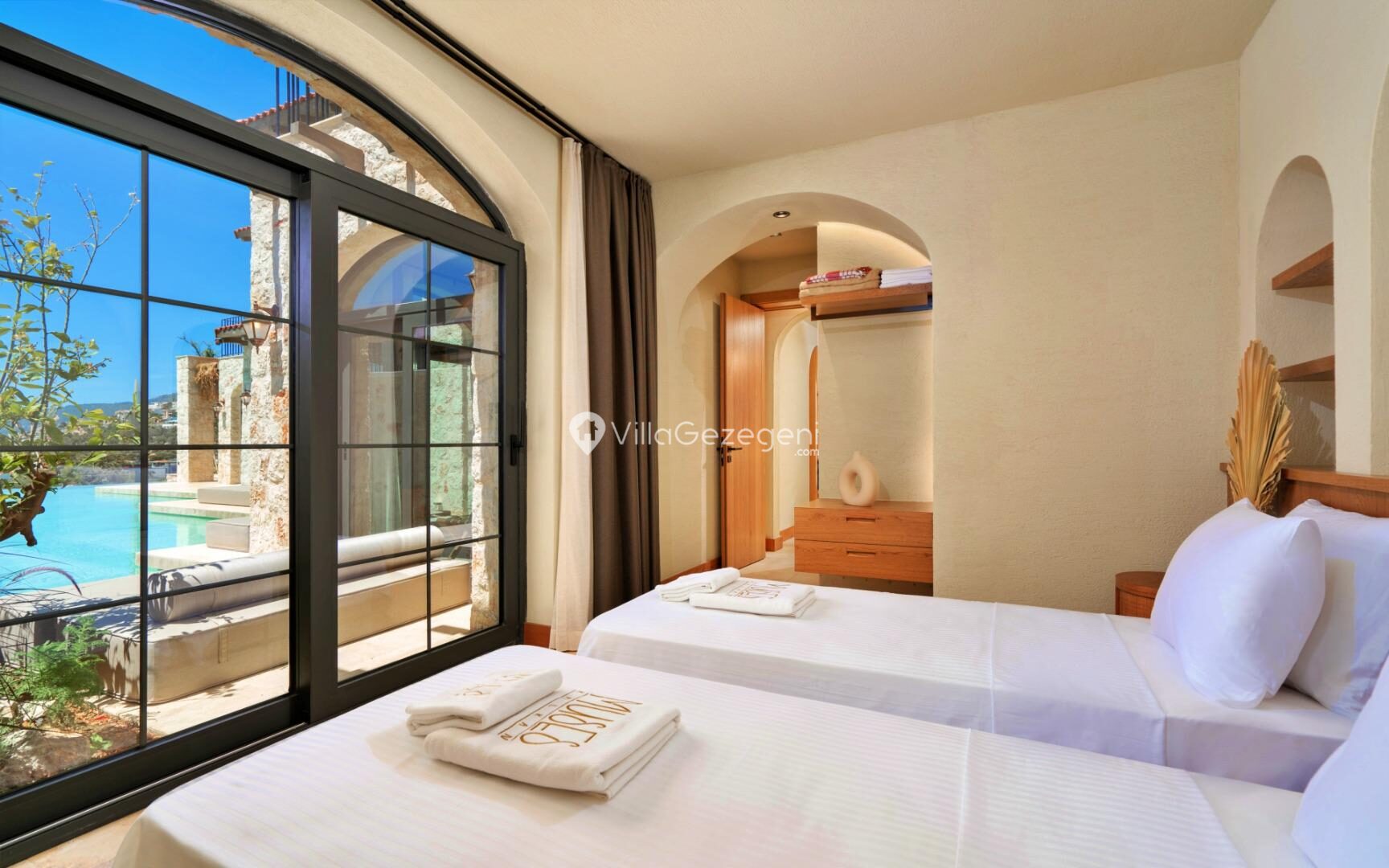 Villa Muses Erato — 64