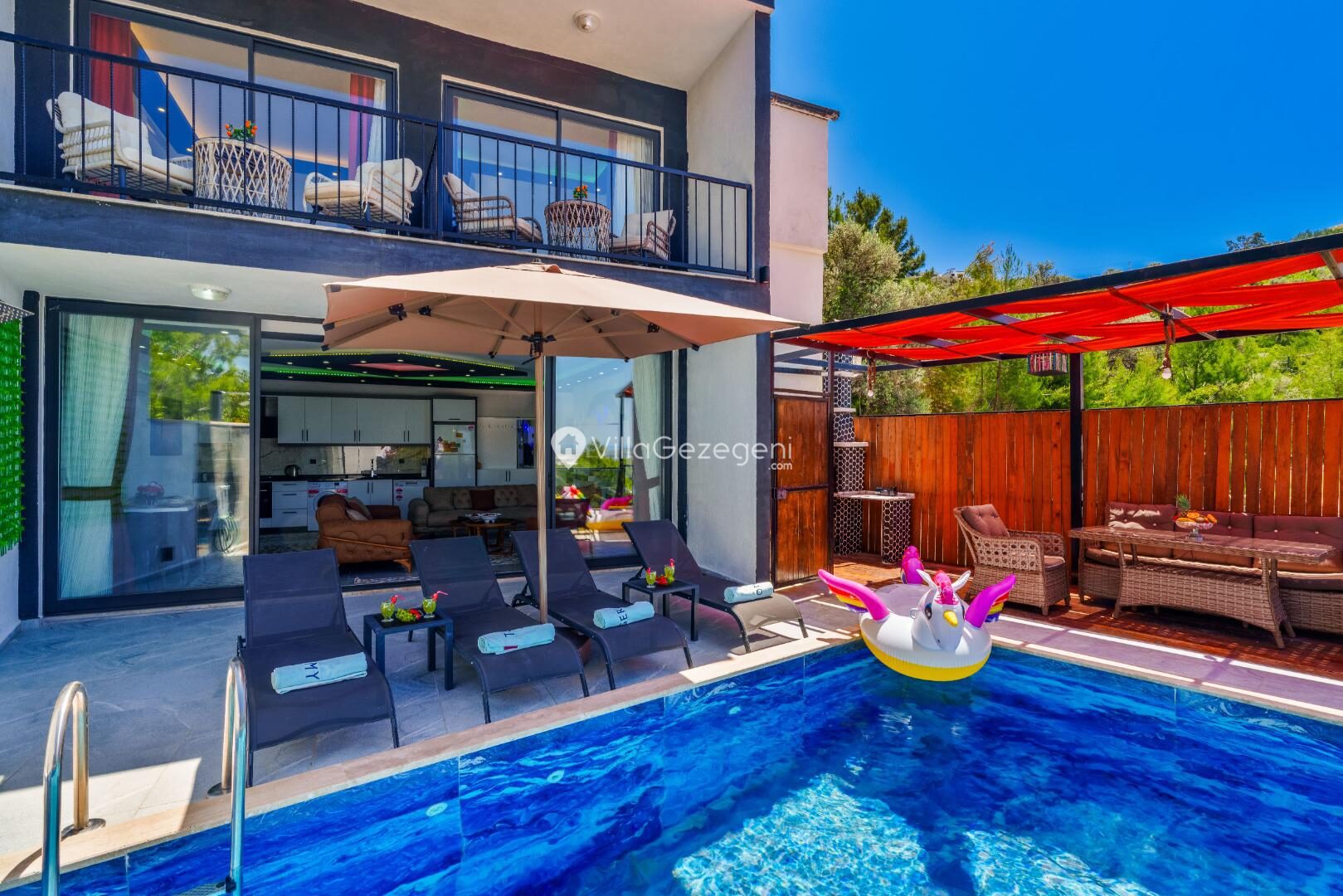 Villa Astanos 1 — 2