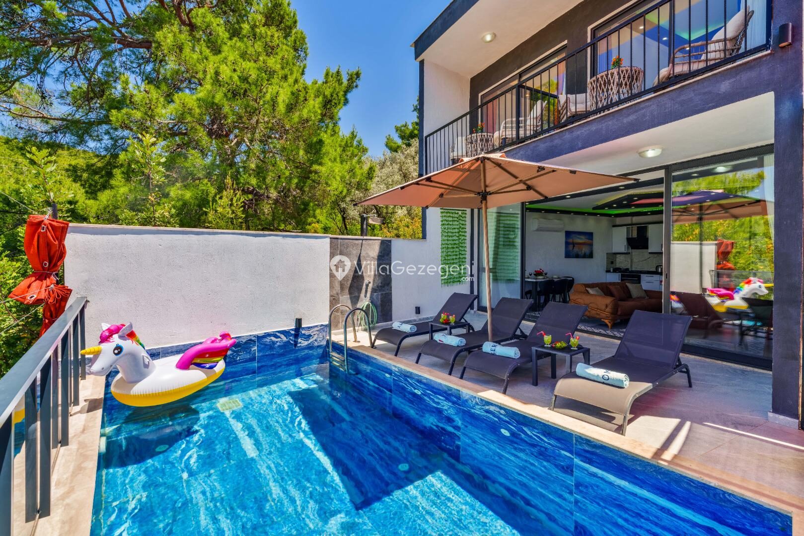 Villa Astanos 1 — 3