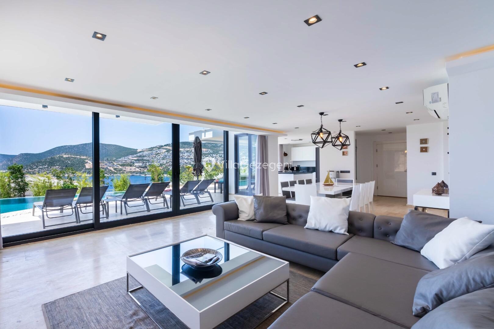 Villa Lumineux — 45