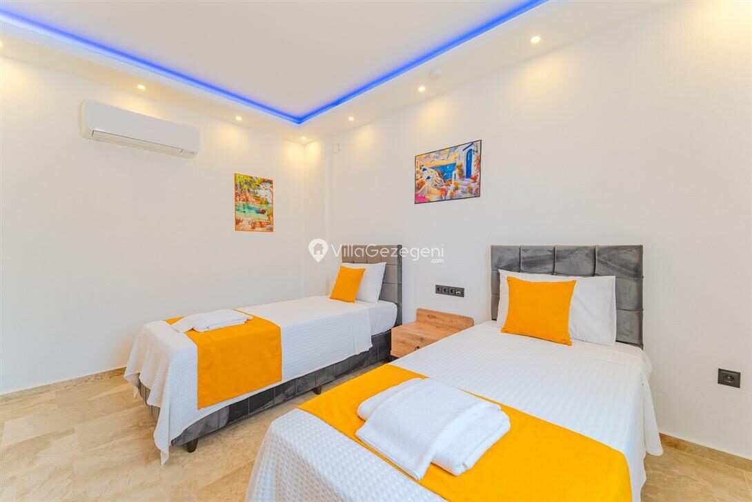 Villa Sea Pro — 58
