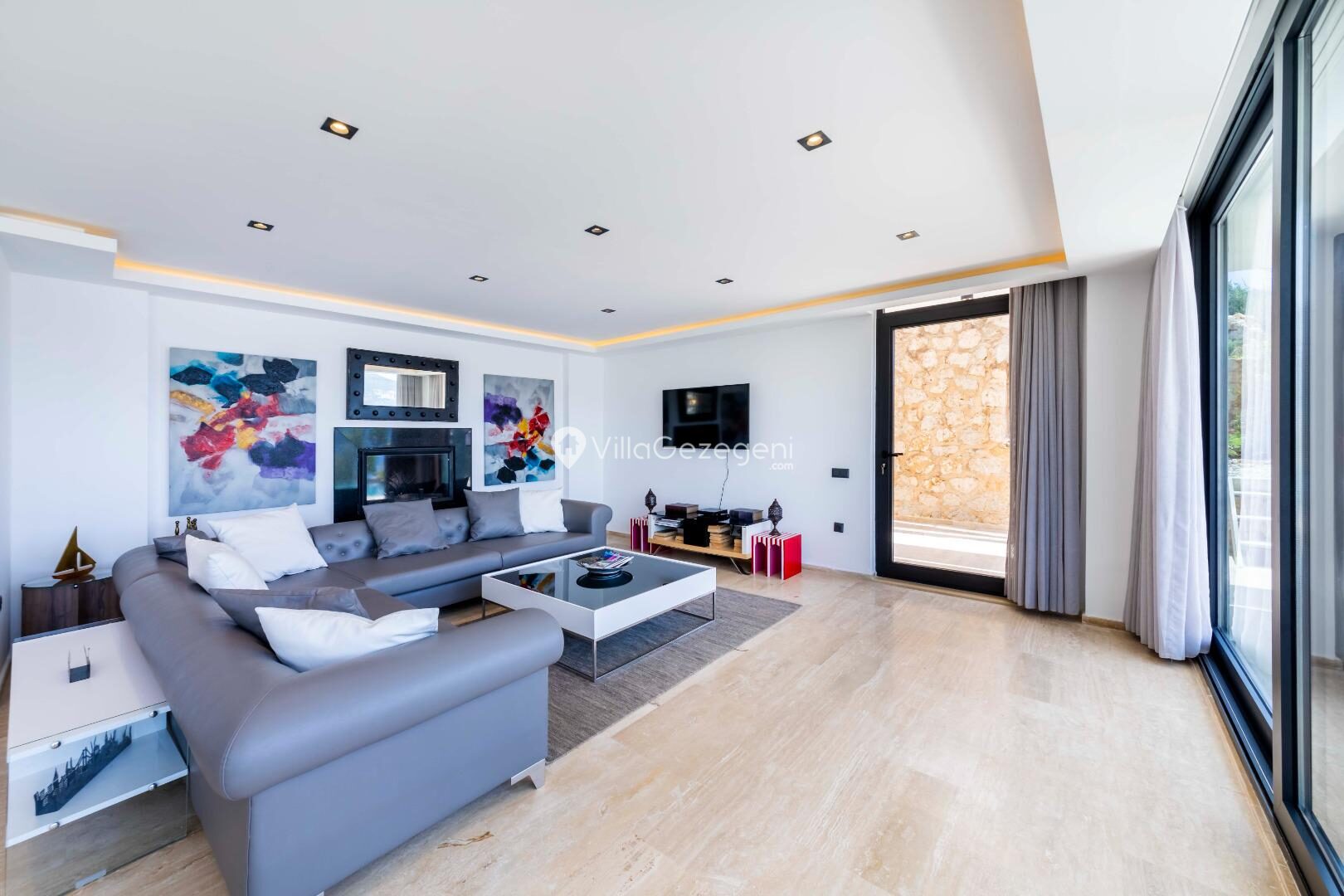 Villa Lumineux — 52