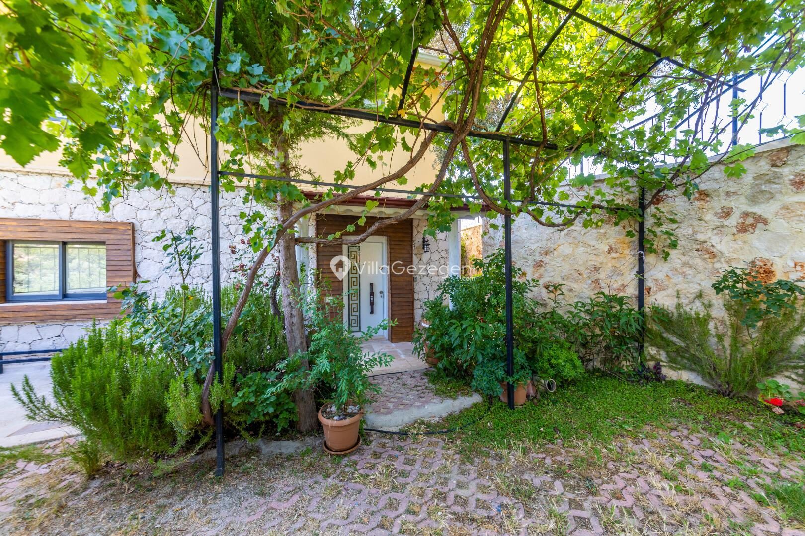 Villa Orpheus İslamlar — 74