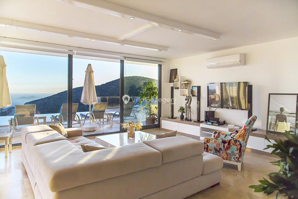 Villa Ela — 4
