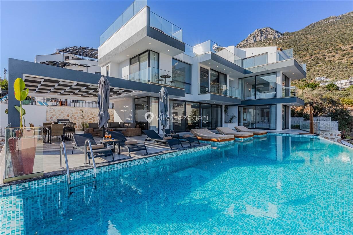 Villa Emporium — 18