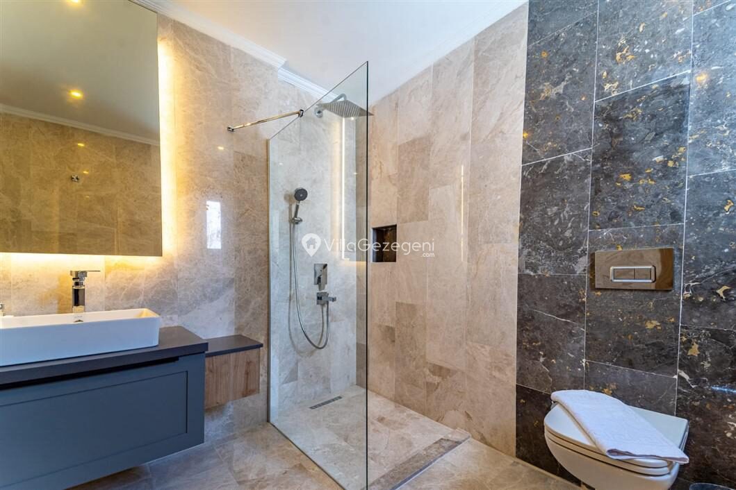 Villa Banu Exclusive — 77