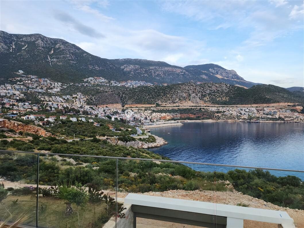 Villa Banu Exclusive — 183