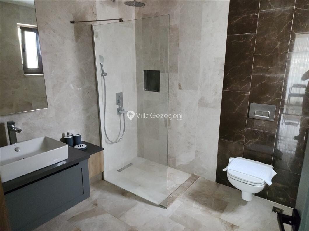 Villa Banu Exclusive — 189