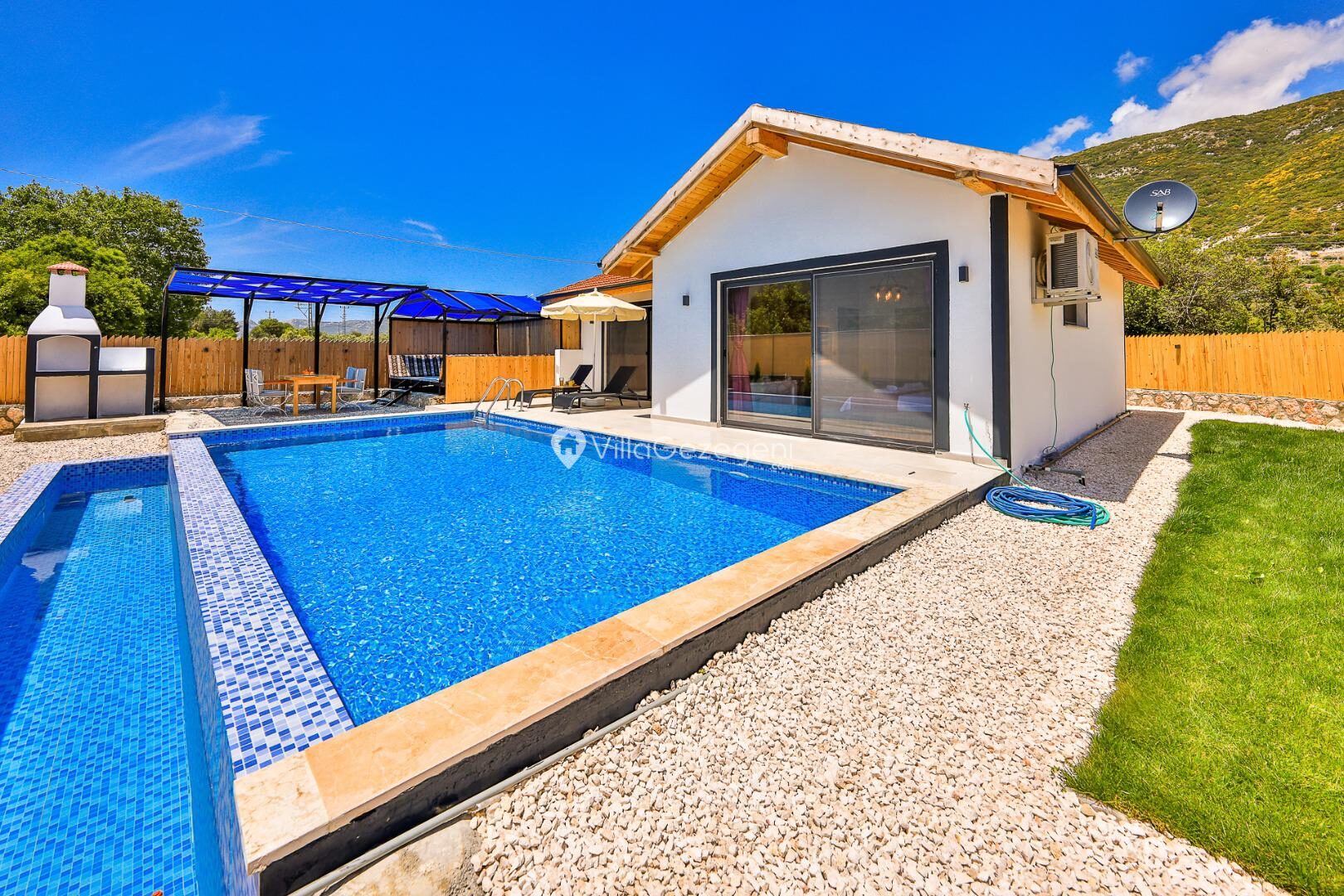 Villa Erisa — 13