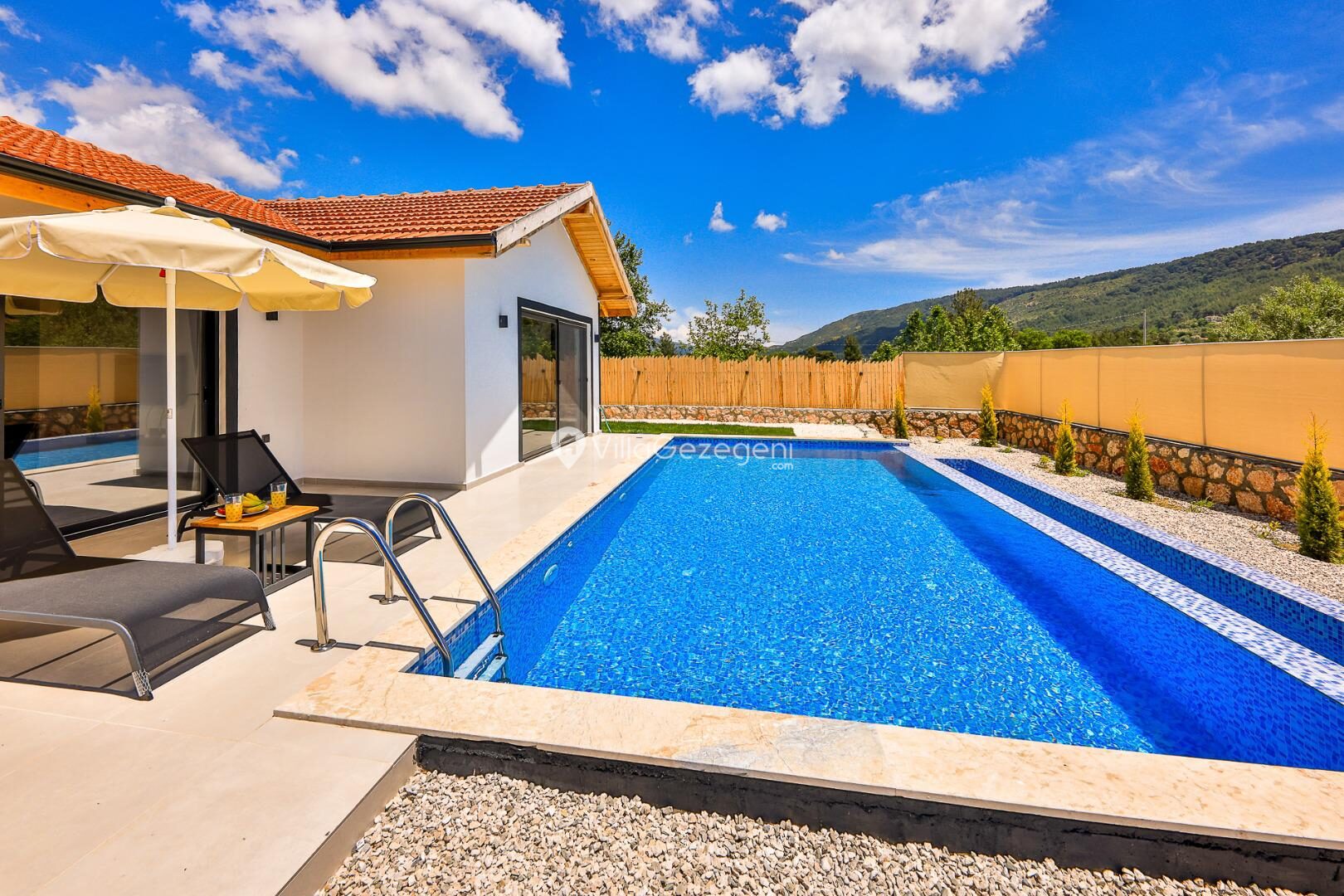 Villa Erisa — 20