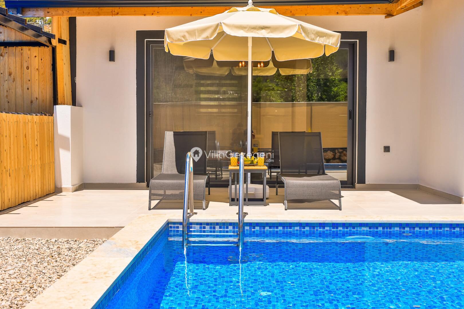 Villa Erisa — 23