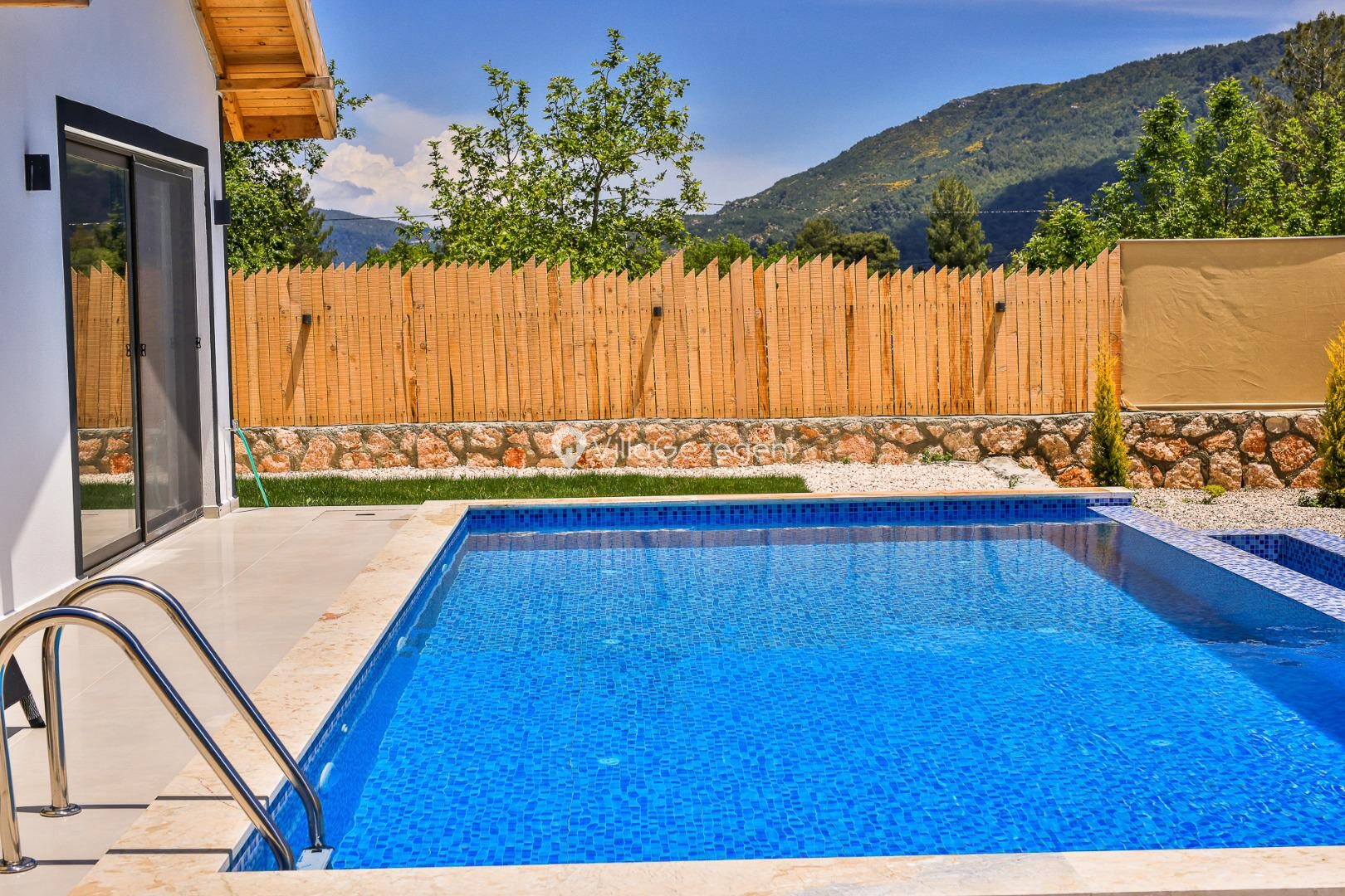 Villa Erisa — 26