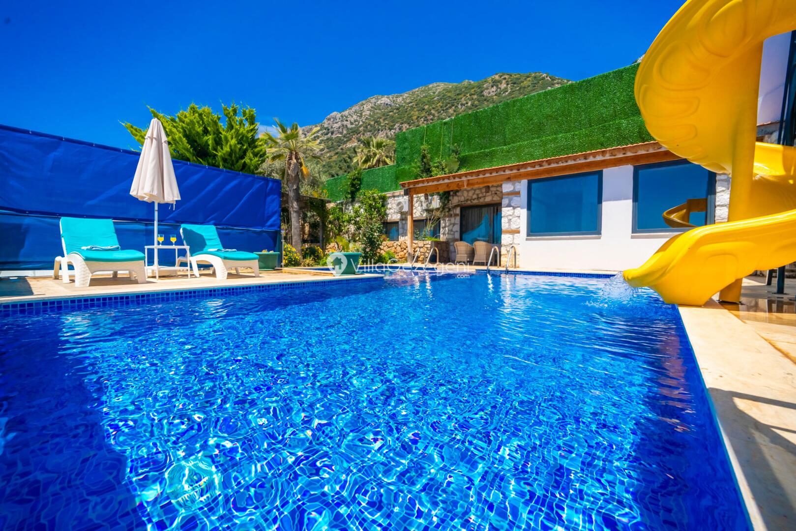 Villa Anahita — 1