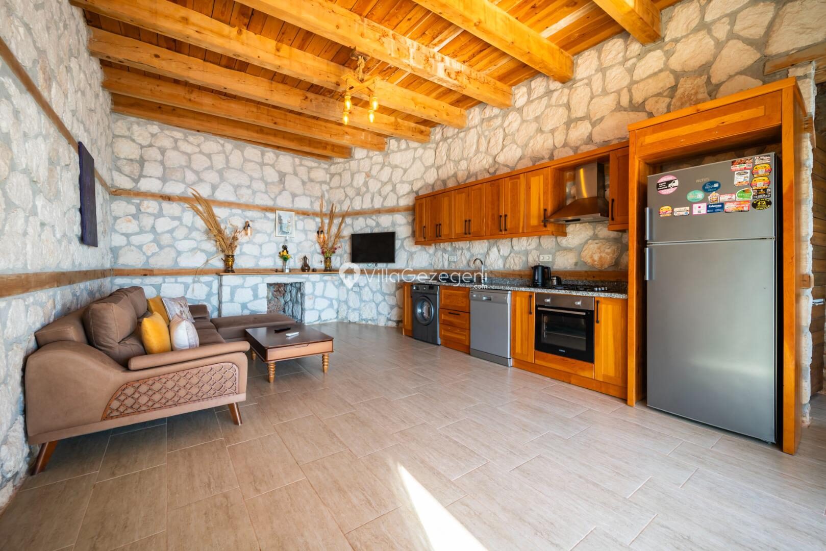 Villa Anahita — 24