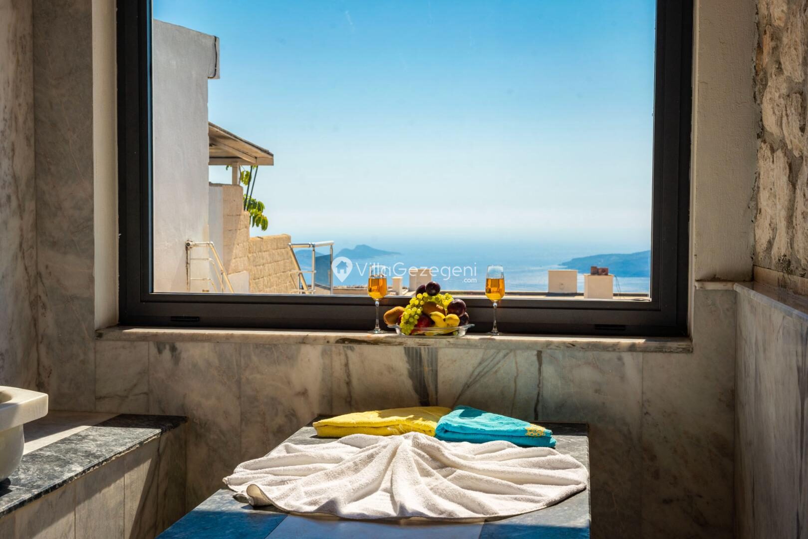 Villa Anahita — 40