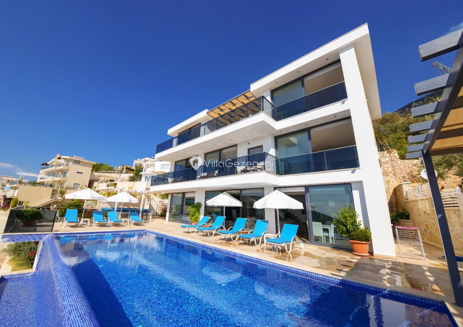 Villa Ela — 53