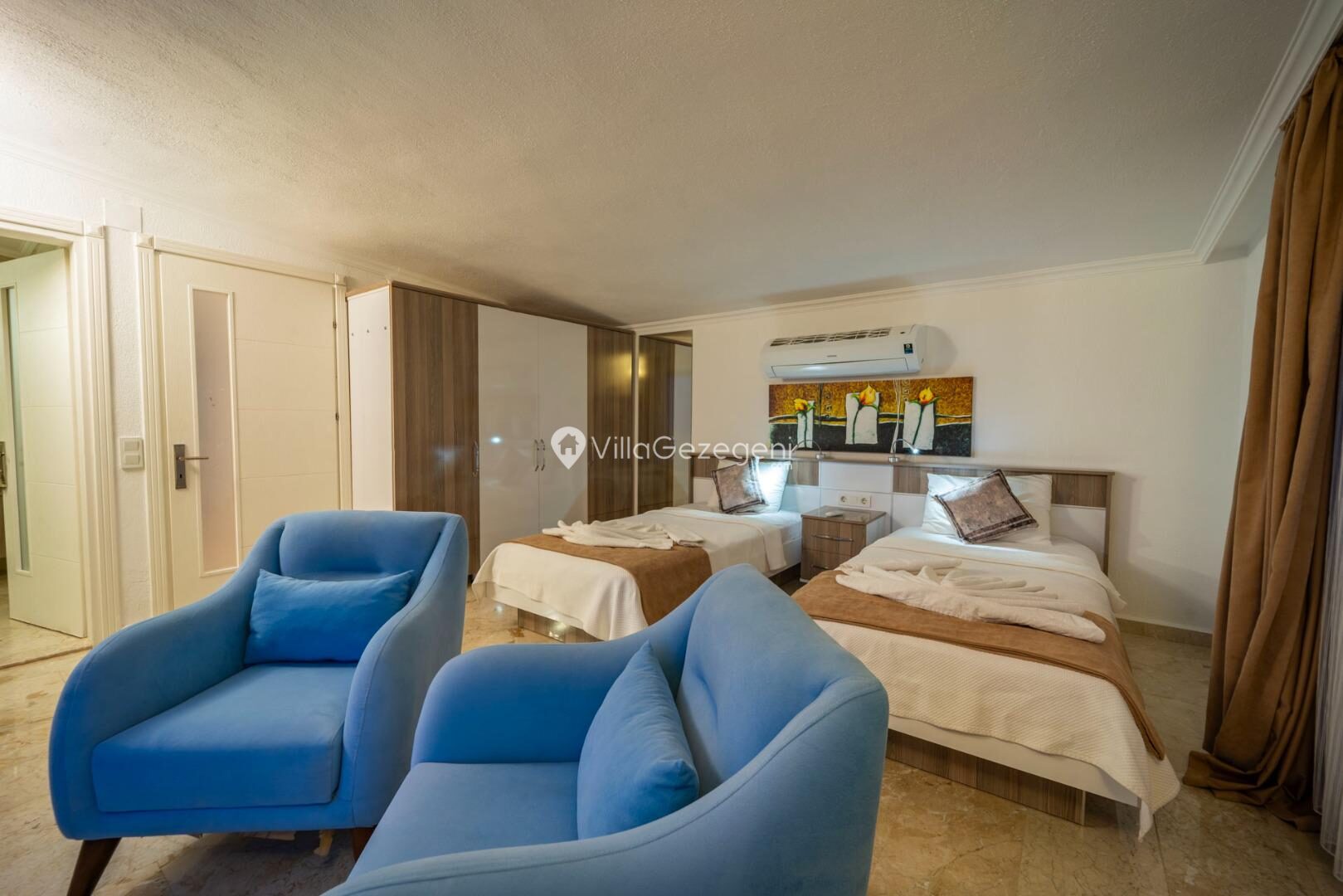 Villa Titanic — 83