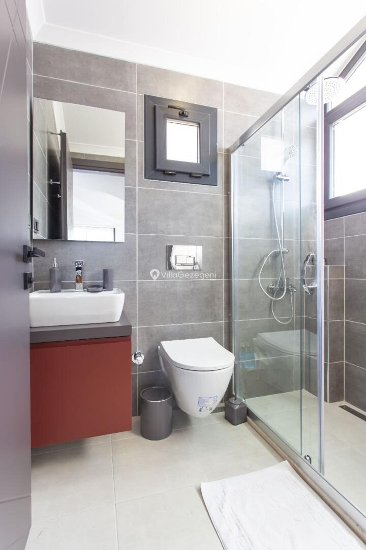Villa Berzan — 40