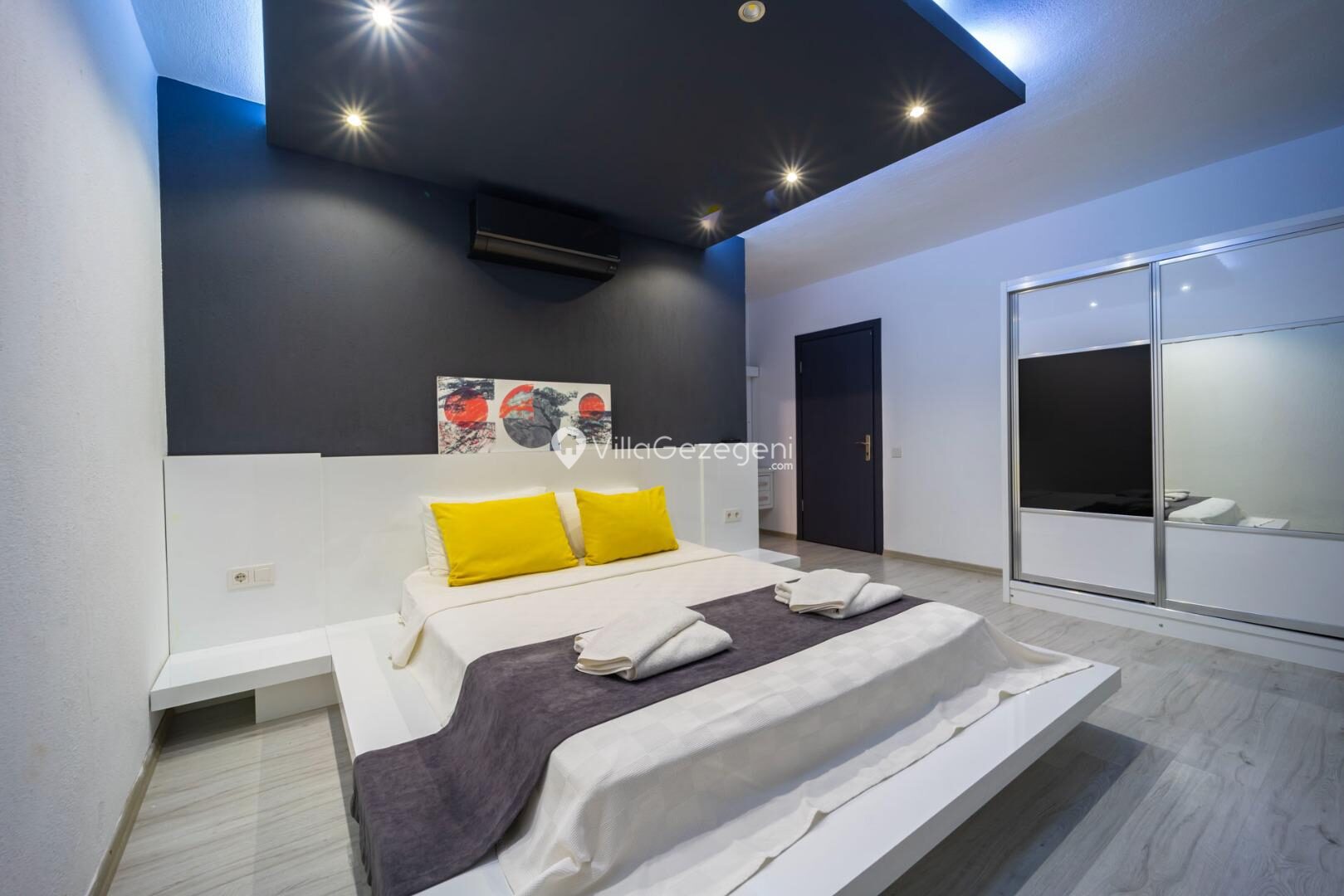 Villa Everest — 65