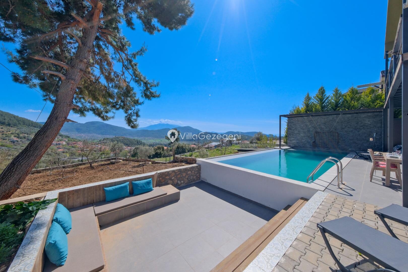 Villa Ayza — 10