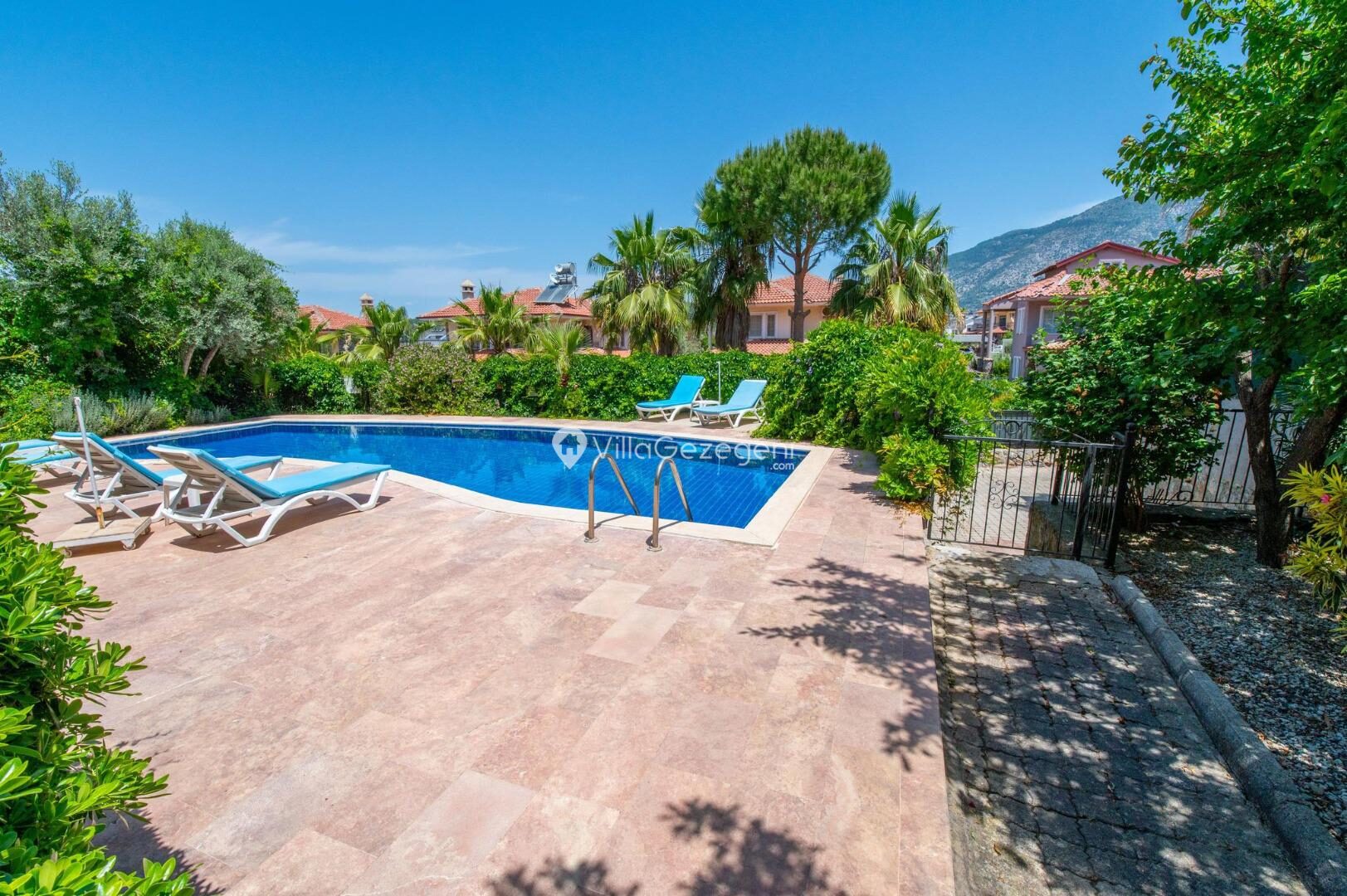 Villa Alora — 5