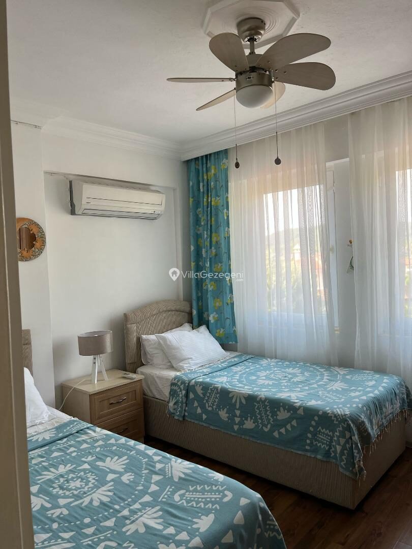 Villa Alora — 24