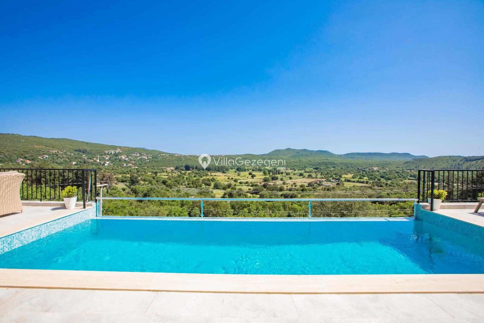 Villa Ata — 16