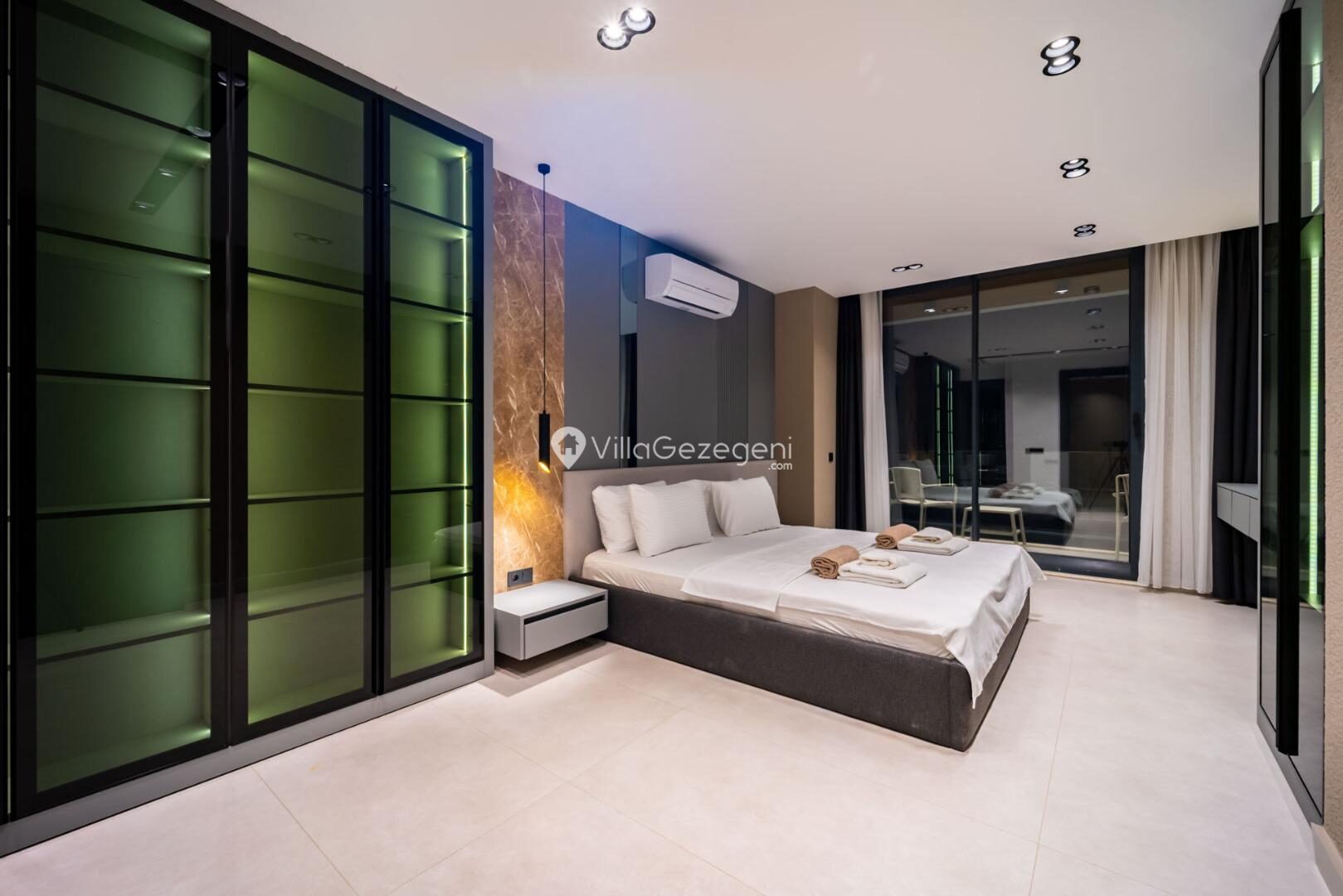 Villa Aura C — 49
