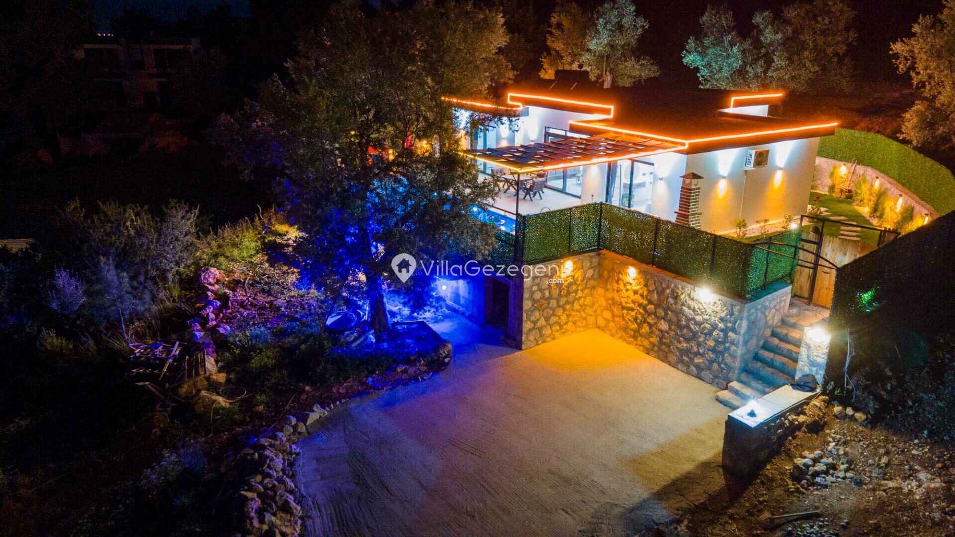 Villa Elyase — 84