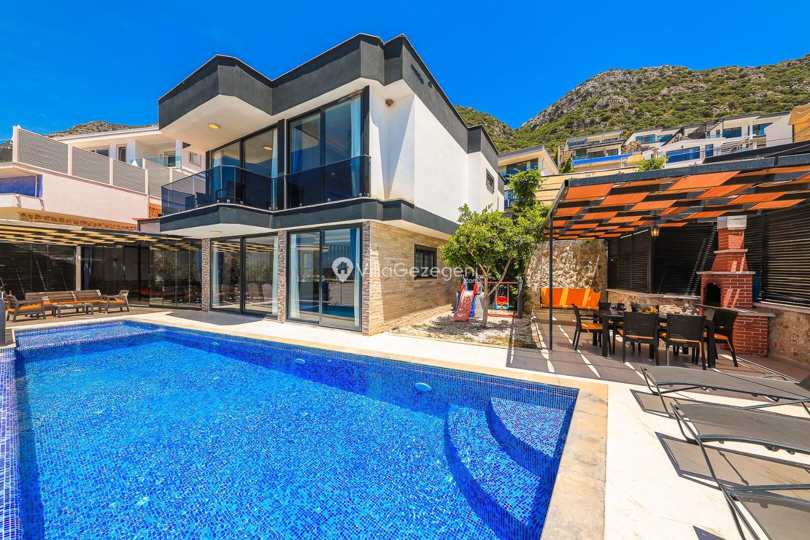 Villa Grand — 1