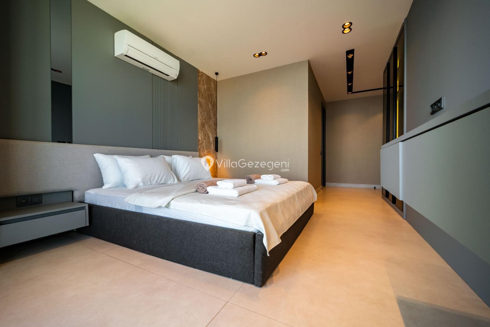 Villa Aura E — 48