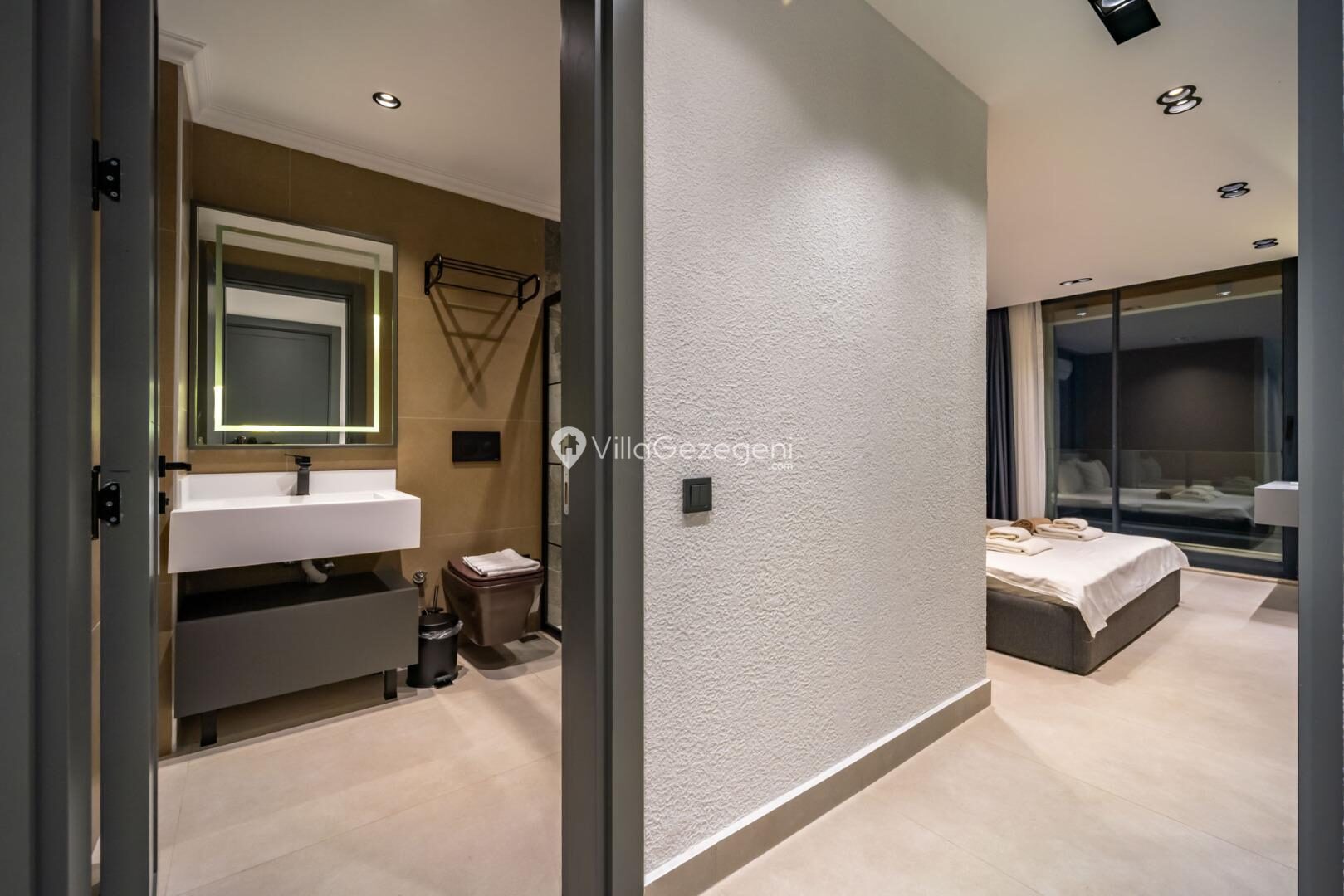 Villa Aura D — 67