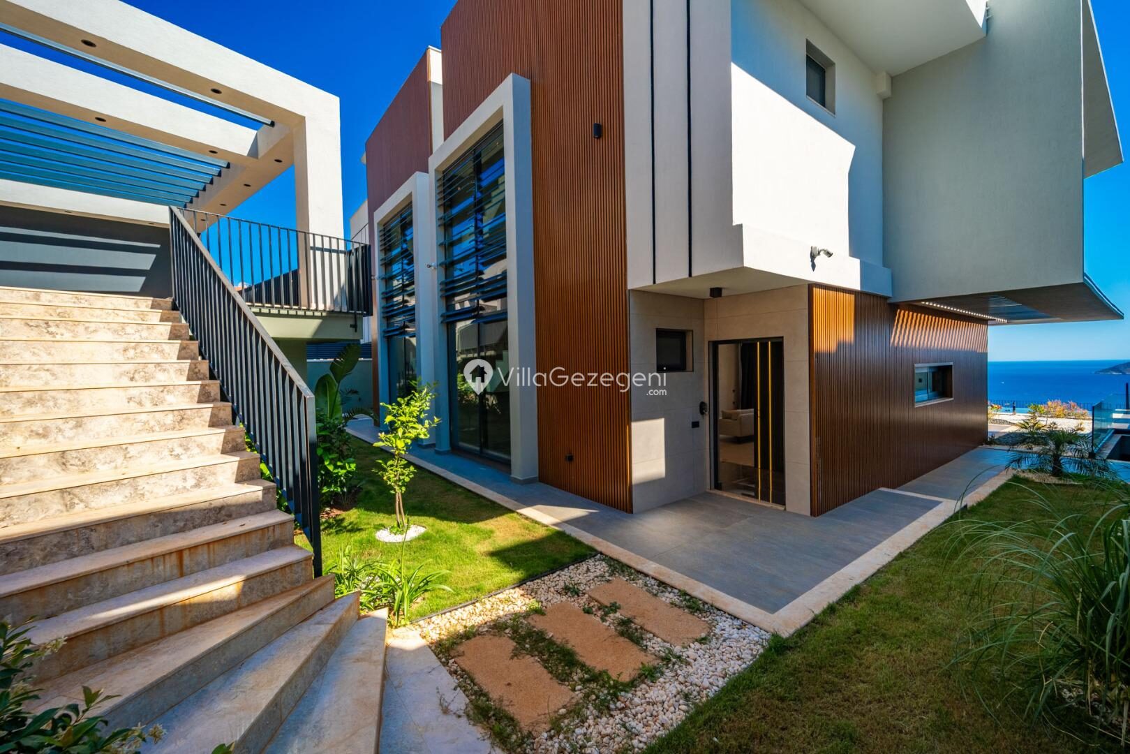 Villa Aura D — 81