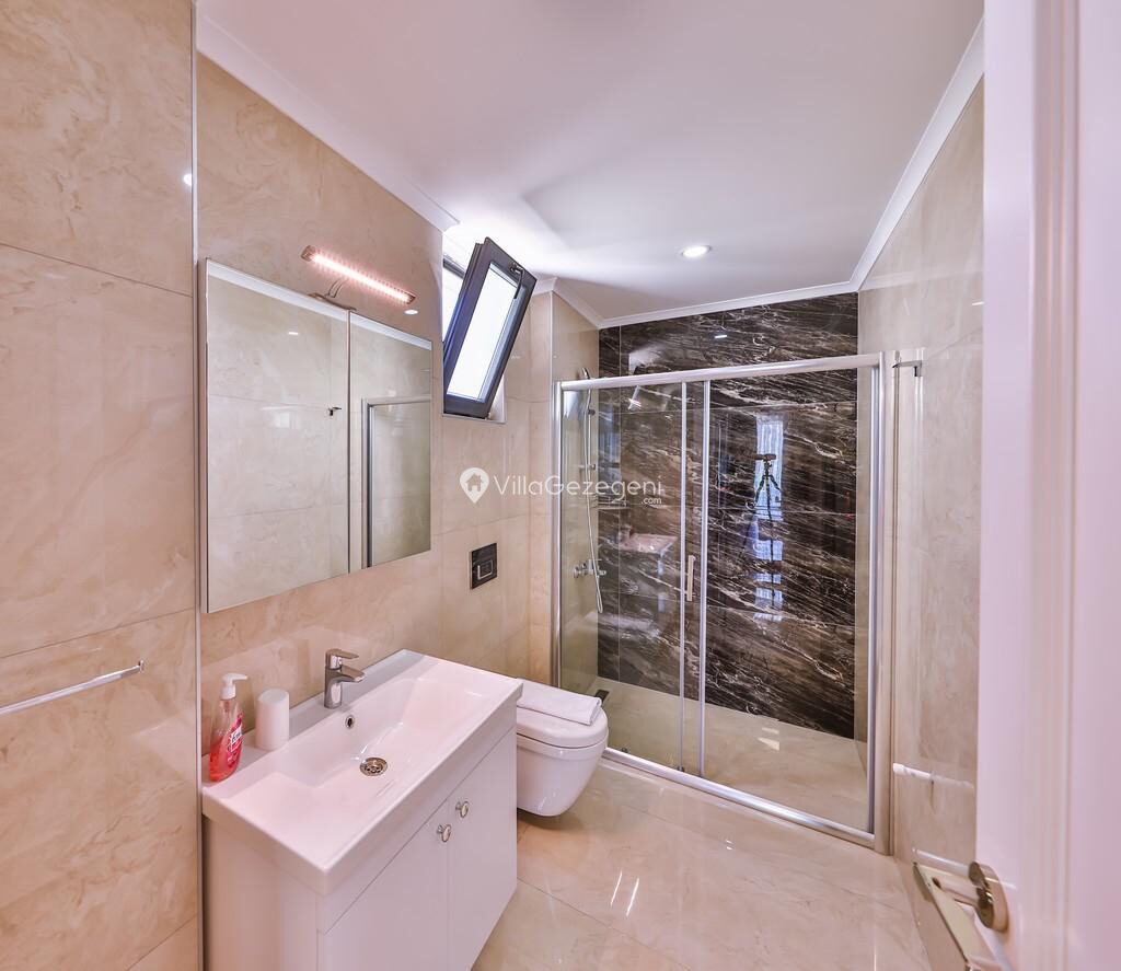 Villa Safran – Çukurbağ kiralık villa