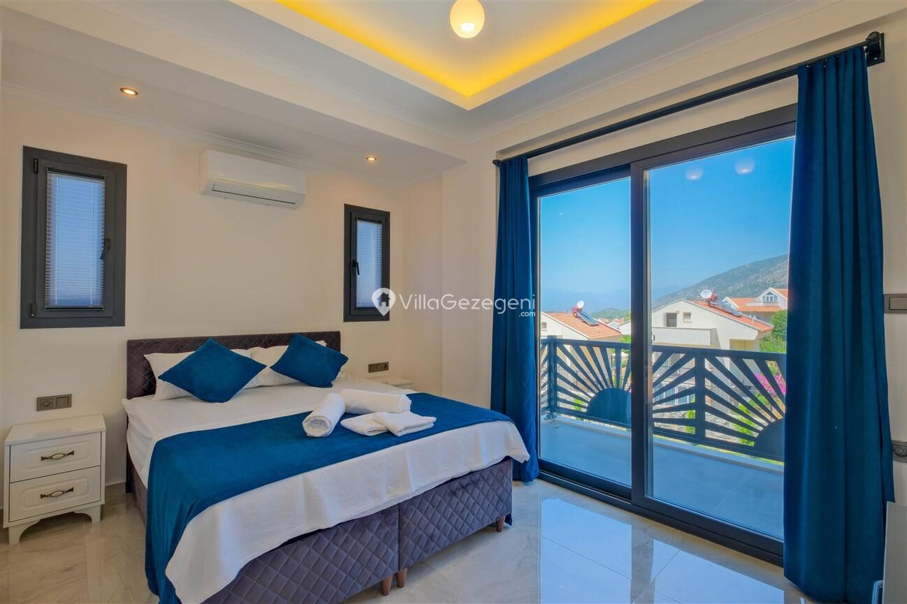 Villa Santorini — 44