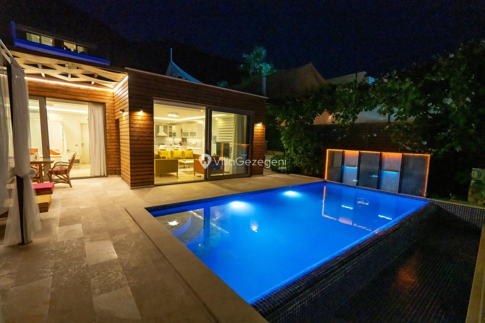 Villa Likapa 4 — 12