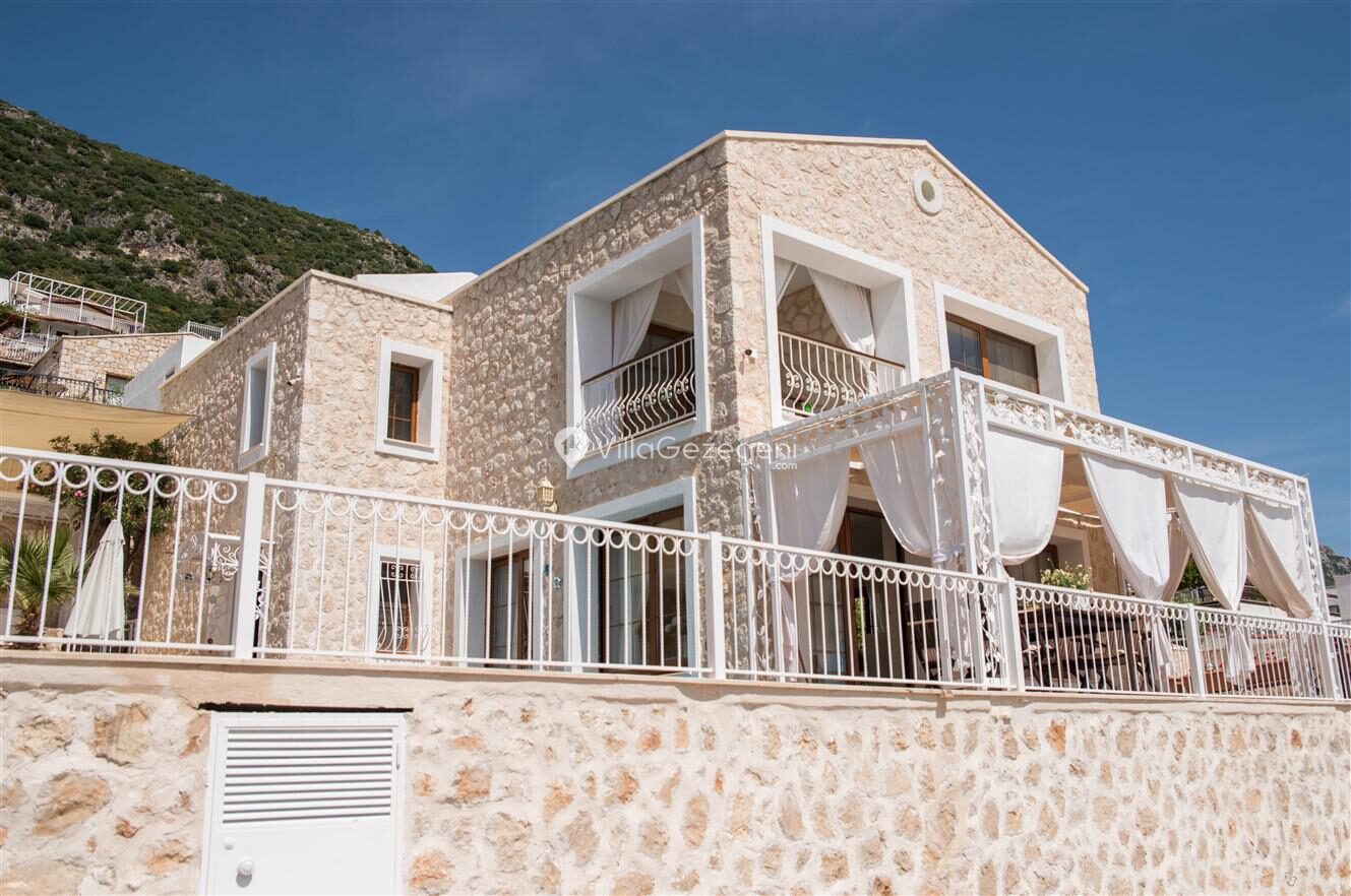 Villa Berat — 6