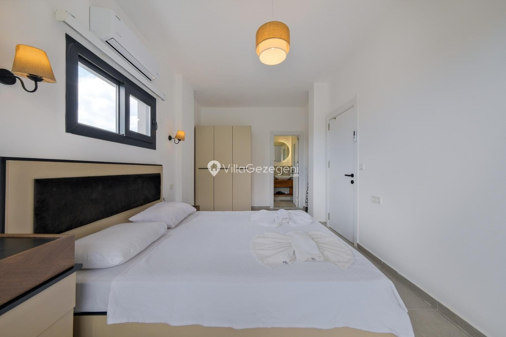 Villa Note 6 — 24