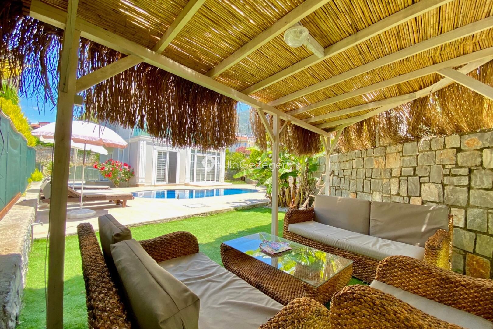 Villa Urartu — 12