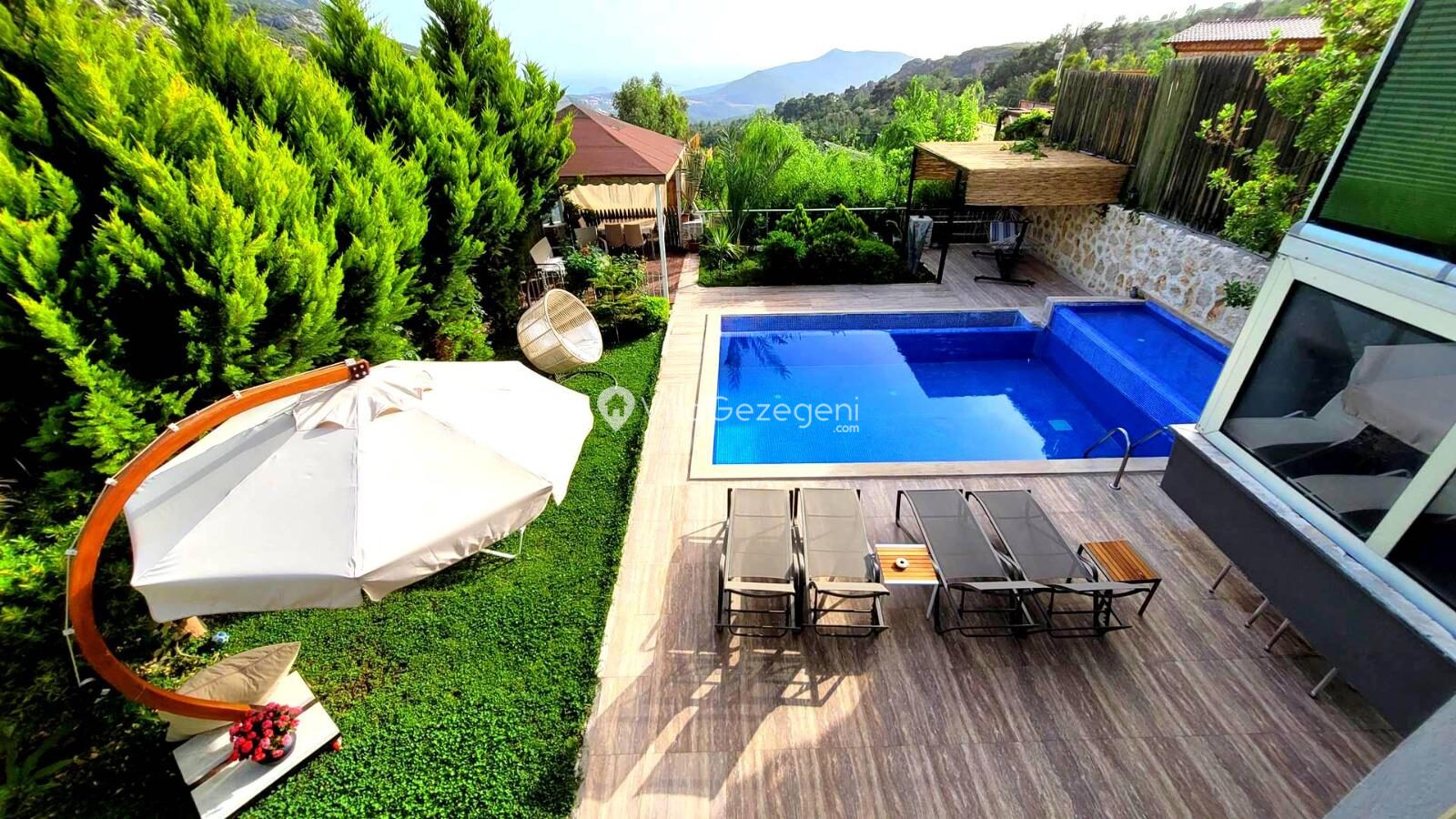 Villa Dere — 23