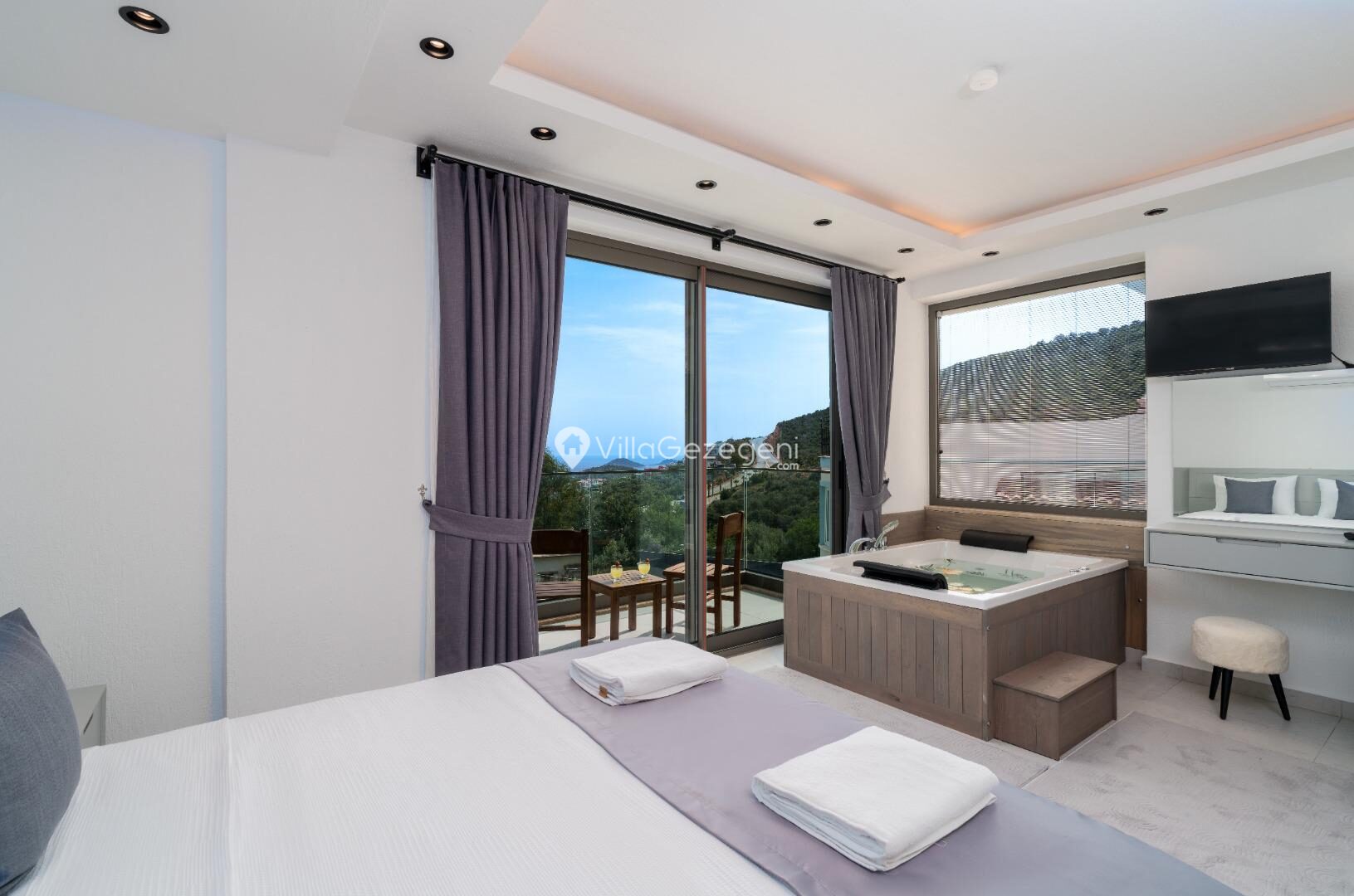 Villa Laren — 44