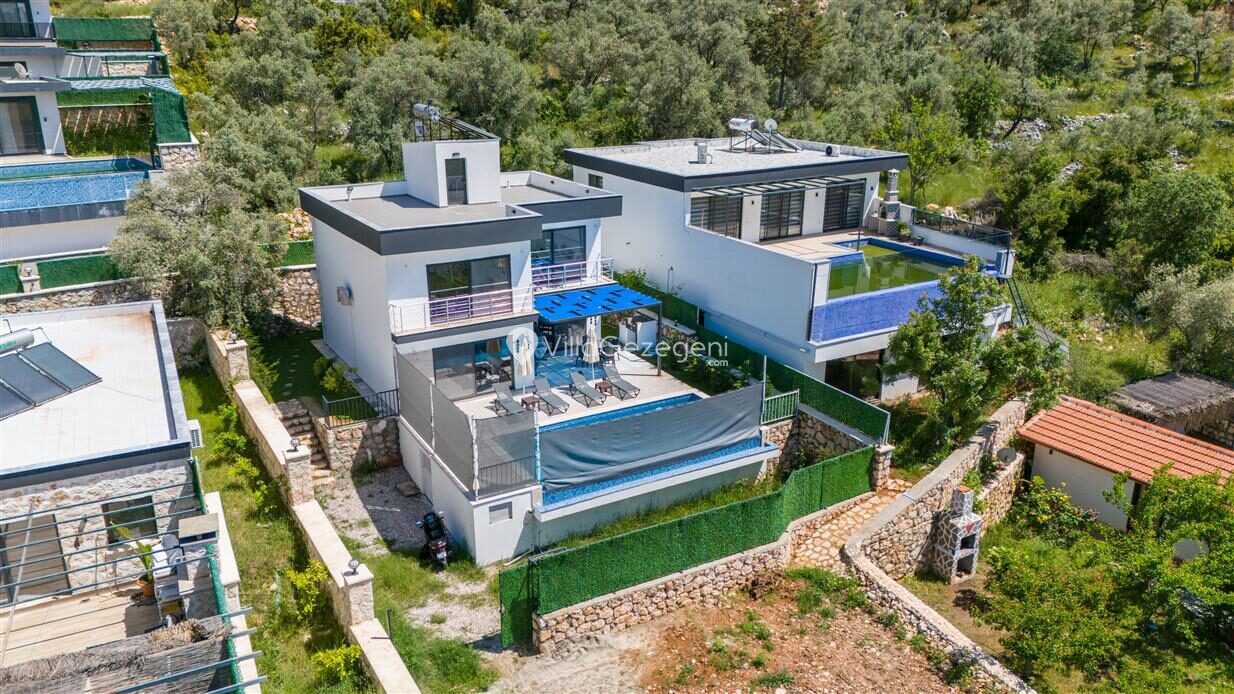 Villa Rojin — 71