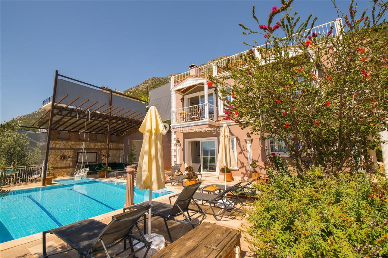 Villa Tulip — 2