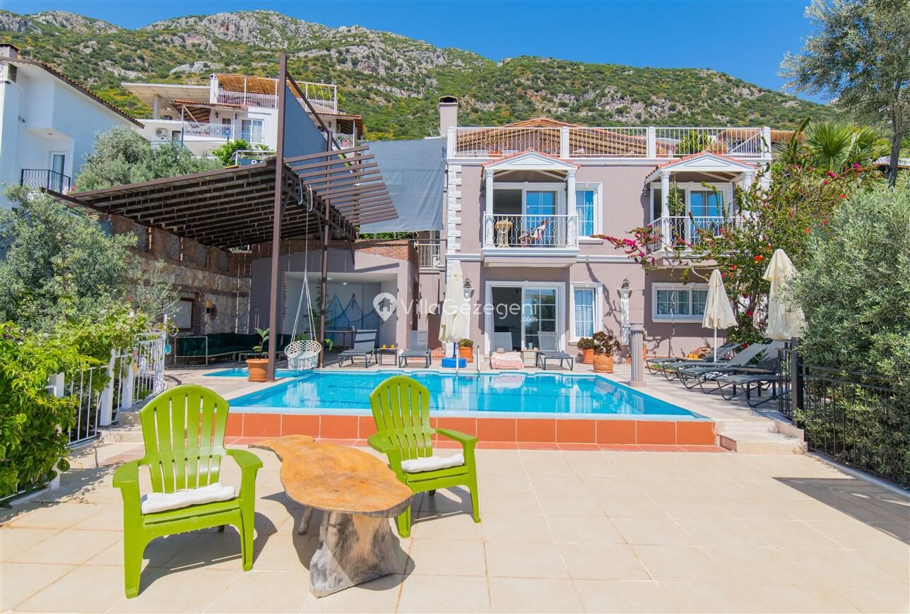 Villa Tulip — 3