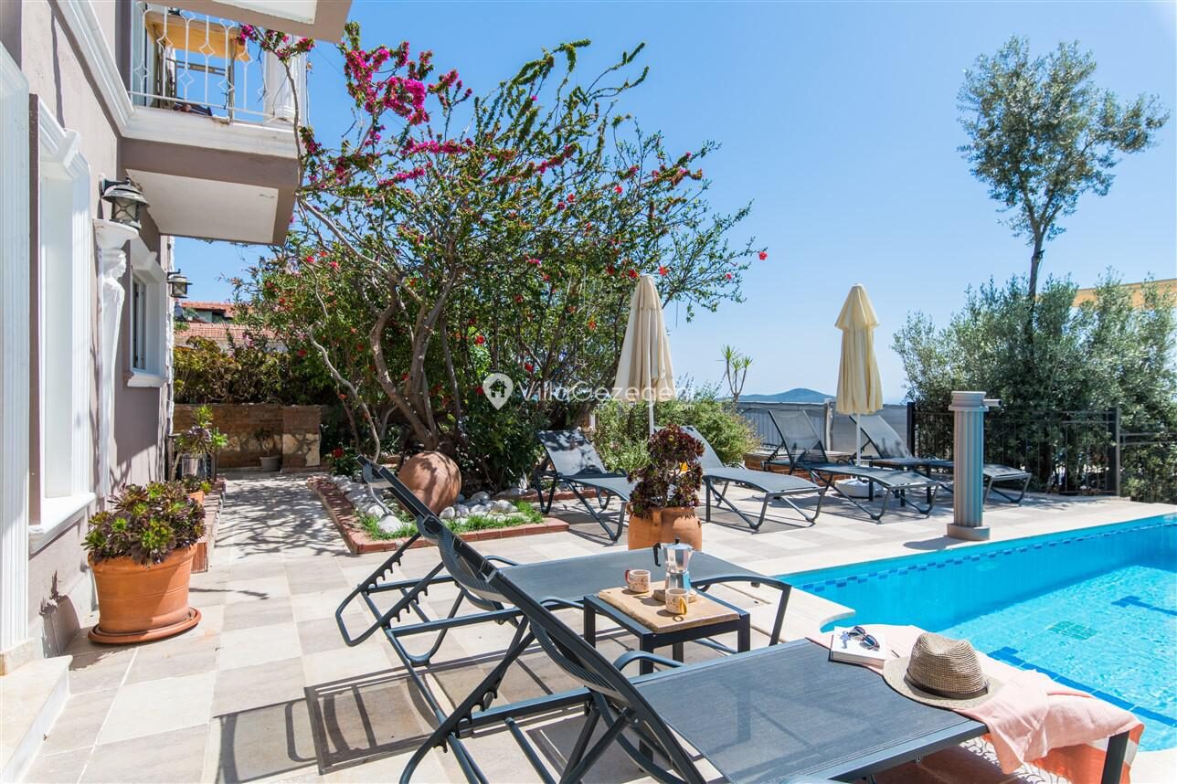 Villa Tulip — 12